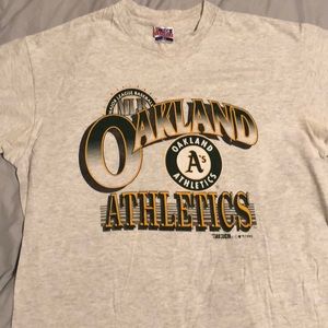 Vintage new Oakland A’s shirt from 1992